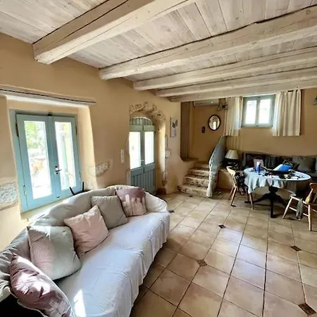 Semesterbostad Maison Theia, Entre Et Montagne